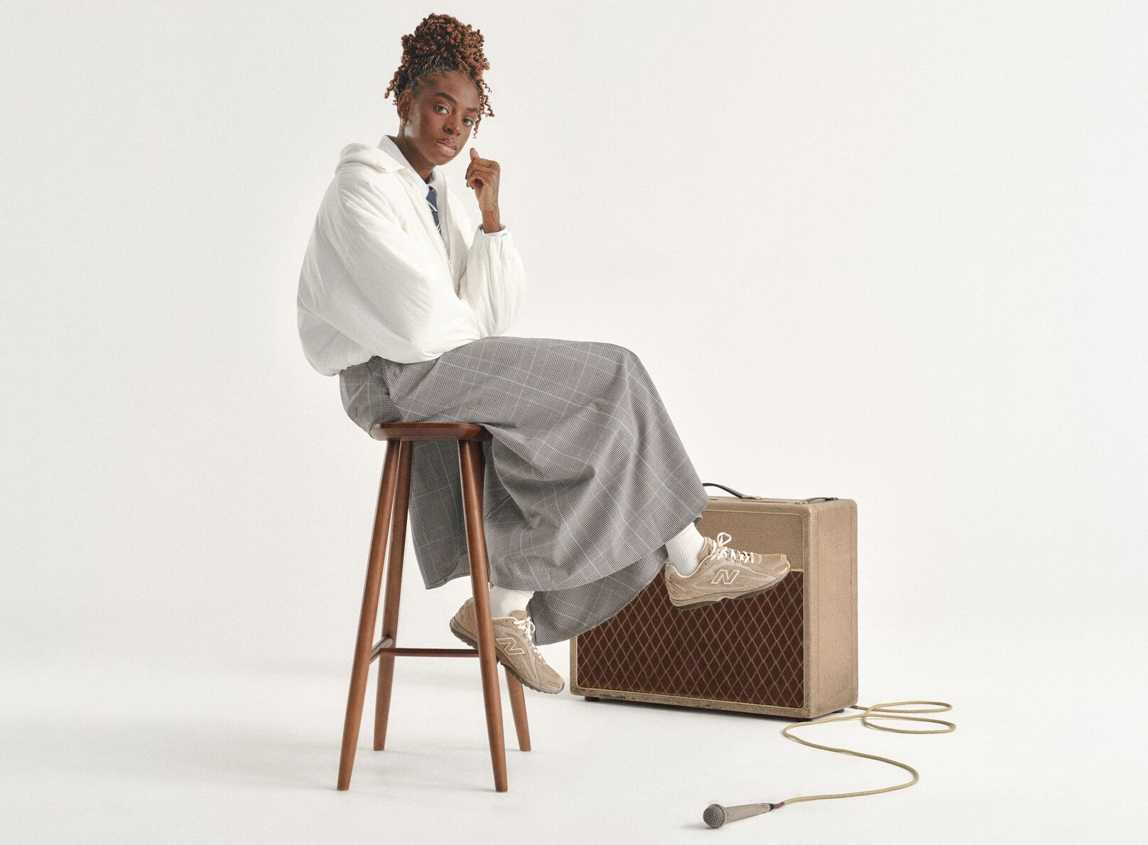 Cat Burns wearing 204L